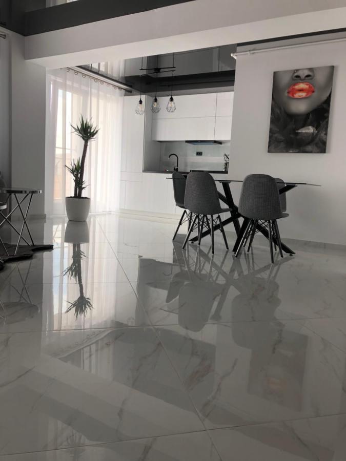 Mamaia Beach Luxury Apartment Екстер'єр фото